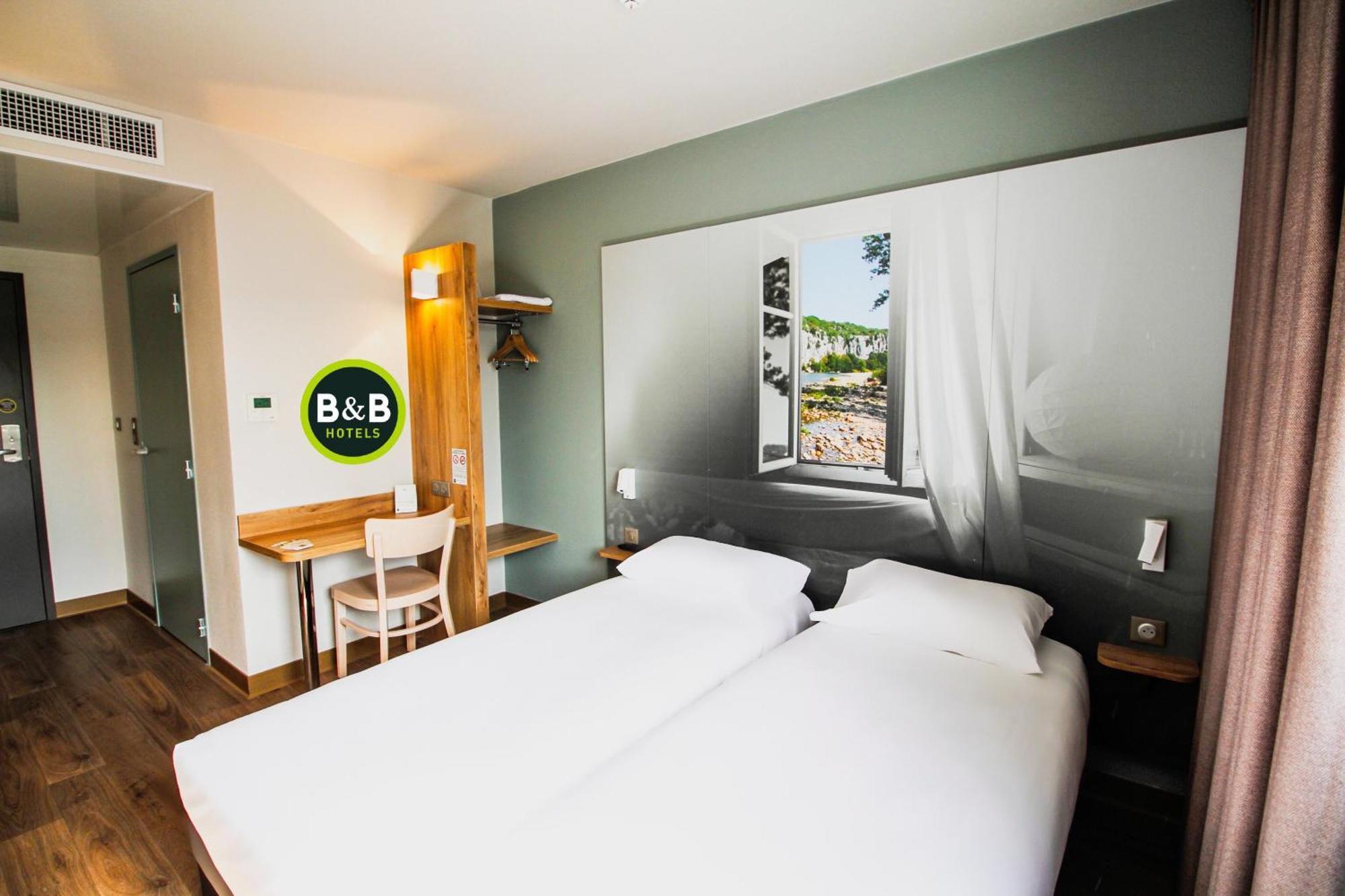 B&B Hotel Montelimar Sud Bagian luar foto
