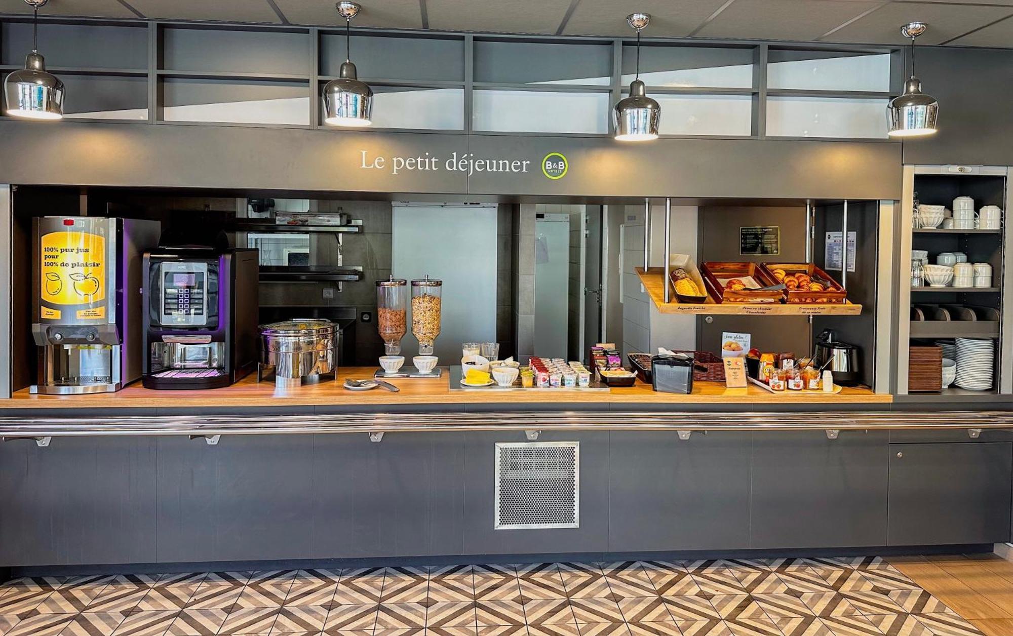 B&B Hotel Montelimar Sud Bagian luar foto